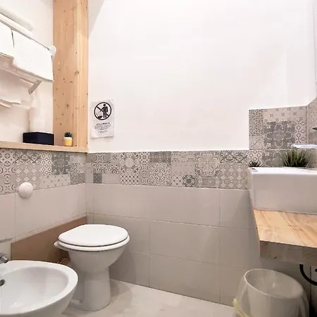 Guest house Politeamari 2*